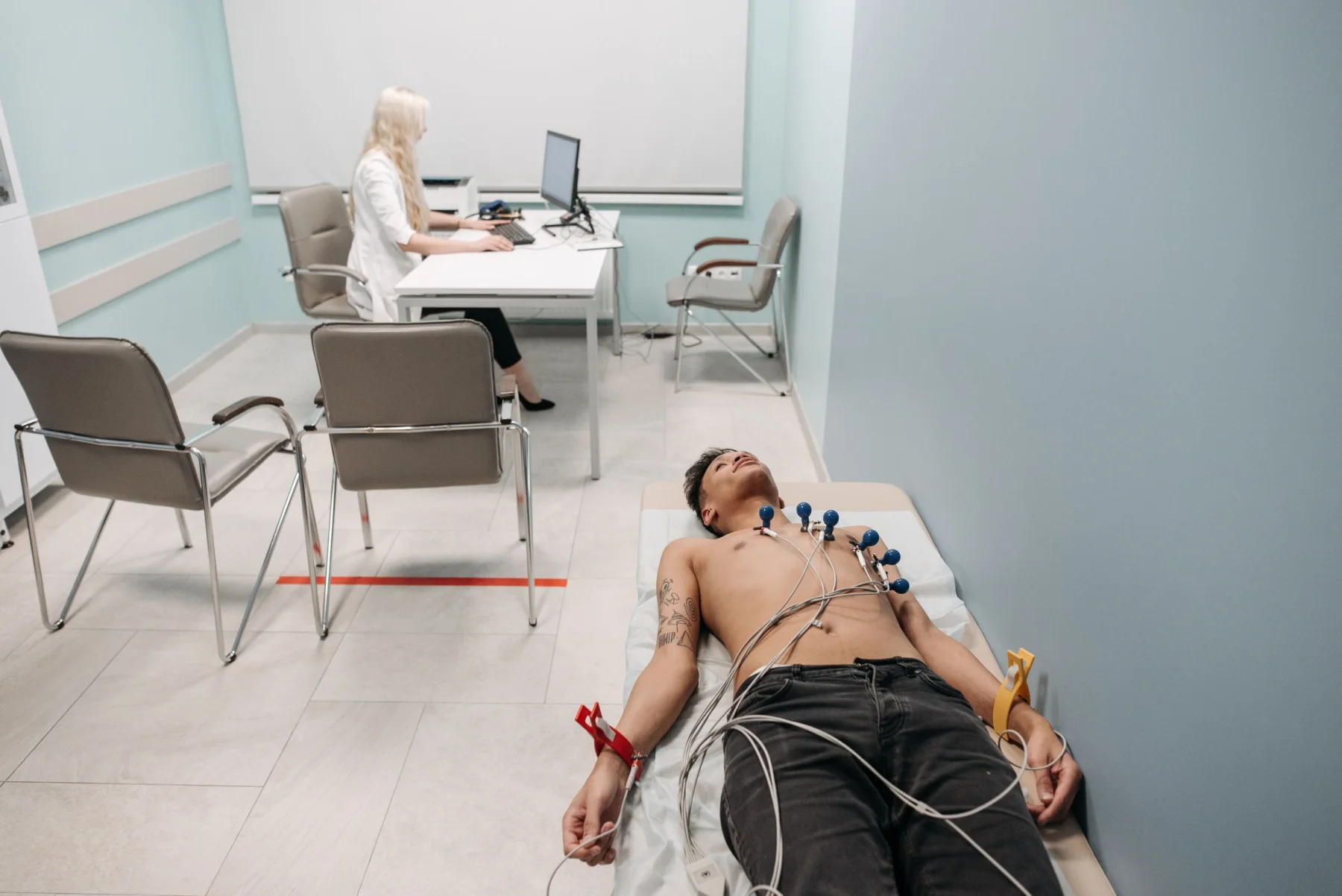 ECG, Holter sau ceas inteligent: cum se confirmă fibrilația atrială
